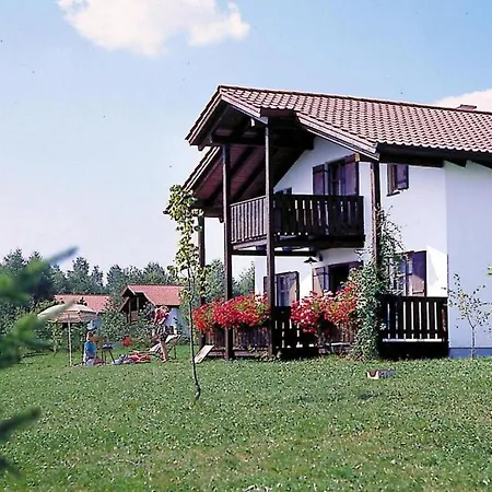 Nyaraló Holiday Homes Im Waldferiendorf, Regen *